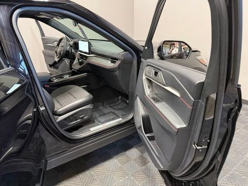 Used 2025 Ford Explorer ST-Line w/ Premium Package AWD/4WD image 25
