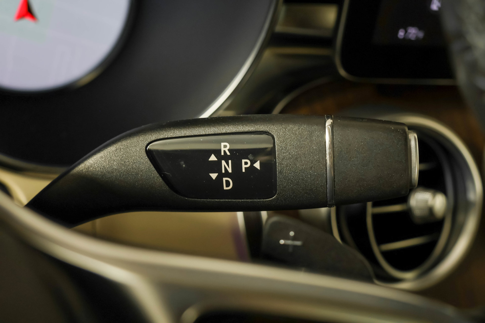 Used 2021 Mercedes-Benz GLC 300 4MATIC image 33