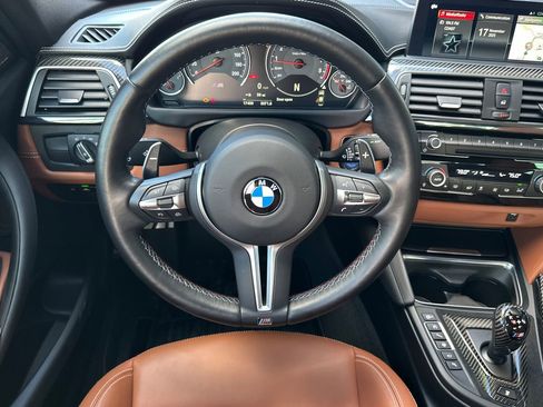 Used 2018 BMW M3 Base image 16