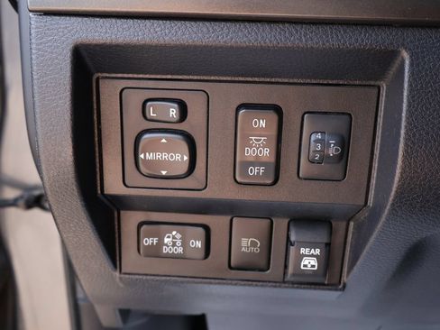 Used 2020 Toyota Tundra SR5 w/ TRD Off-Road Package AWD/4WD image 34