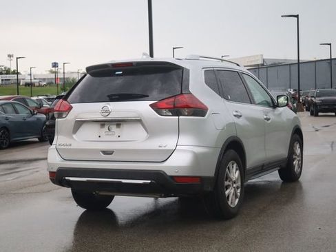 Used 2020 Nissan Rogue SV FWD image 5