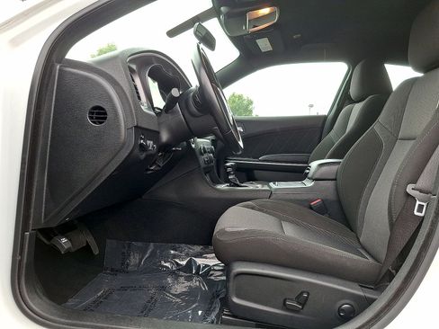 Used 2022 Dodge Charger SXT RWD image 11