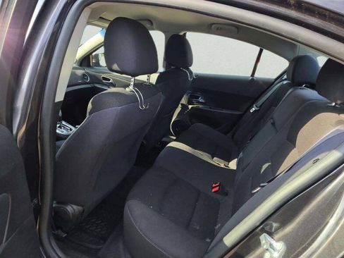 Used 2016 Chevrolet Cruze LT FWD image 7