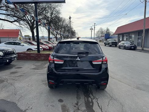 Used 2021 Mitsubishi Outlander Sport ES image 5