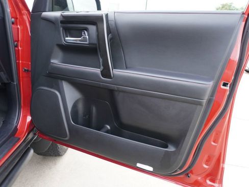 Used 2024 Toyota 4Runner TRD Off-Road Premium w/ Off Road Premium Plus Package AWD/4WD image 25