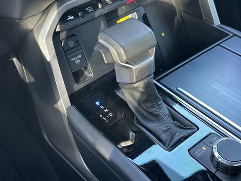 Used 2022 Toyota Tundra Platinum RWD image 21
