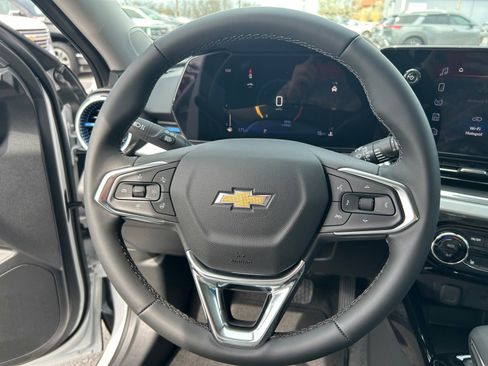 New 2026 Chevrolet Trax LT w/ Driver Confidence Package image 7