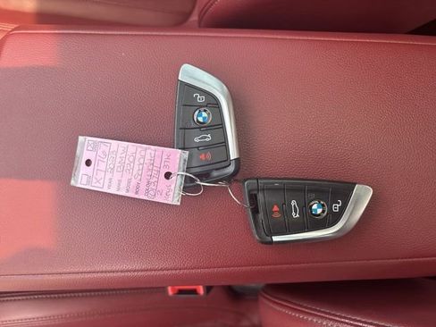 Used 2023 BMW 330i xDrive Sedan w/ Driving Assistance Package AWD/4WD image 39