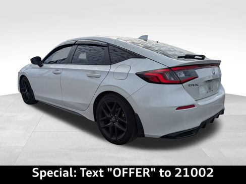 Used 2023 Honda Civic Sport image 5