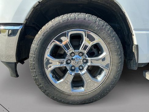 Used 2022 RAM 1500 Big Horn AWD/4WD image 9