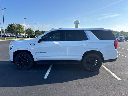 Used 2023 GMC Yukon SLE w/ Max Trailering Package AWD/4WD image 4