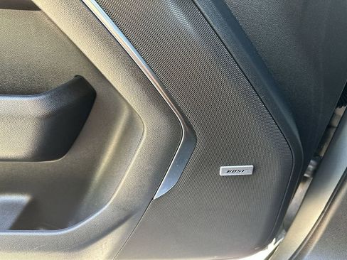 Used 2024 Chevrolet Suburban LT image 32