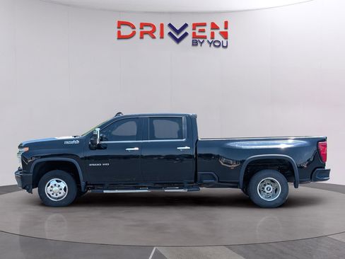 Used 2020 Chevrolet Silverado 3500 High Country w/ LPO, Hitch Package AWD/4WD image 2