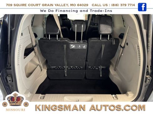 Used 2017 Chrysler Pacifica Touring-L w/ Tire & Wheel Group FWD image 31