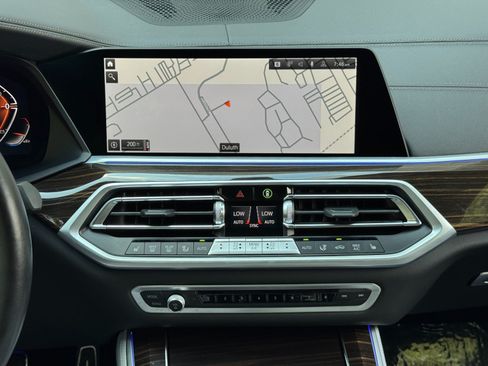 Used 2023 BMW X5 xDrive40i w/ M Sport Package AWD/4WD image 20