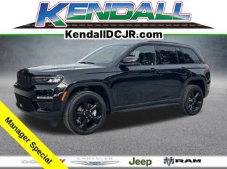 Certified 2024 Jeep Grand Cherokee Limited w/ Black Appearance Package 360° Tour