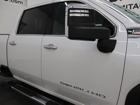 Used 2022 GMC Sierra 3500 Denali w/ Denali Ultimate Package AWD/4WD image 30