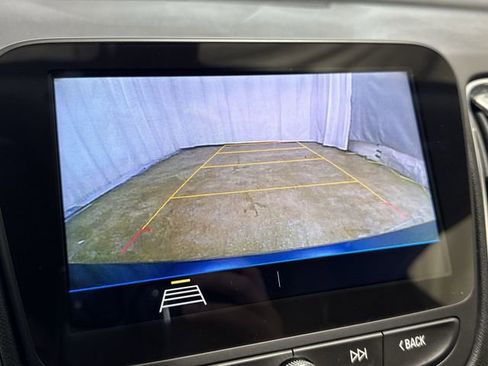 Certified 2019 Chevrolet Malibu LT FWD image 18