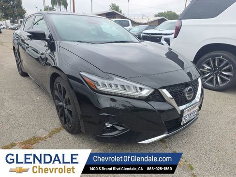 Used 2019 Nissan Maxima SR w/ Premium Package FWD image 9
