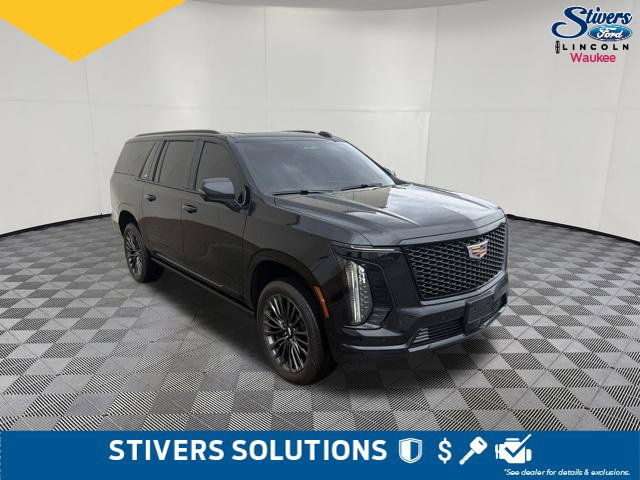 Used 2025 Cadillac Escalade ESV Sport Platinum AWD/4WD image 3