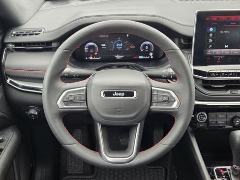 Certified 2025 Jeep Compass Trailhawk w/ Trailhawk Elite Group AWD/4WD image 23