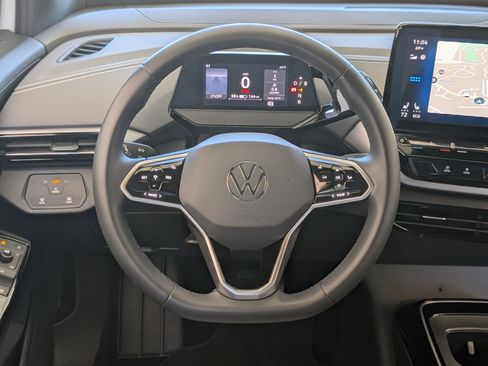 Used 2023 Volkswagen ID.4 2WD image 23