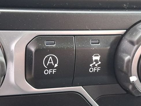Used 2021 Jeep Wrangler Unlimited Sport AWD/4WD image 28