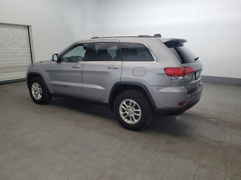 Used 2019 Jeep Grand Cherokee Laredo AWD/4WD image 3