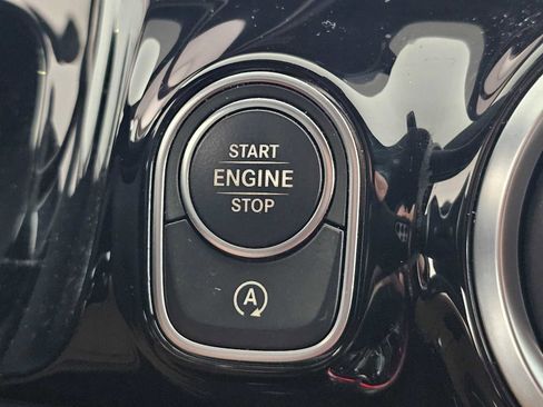 Used 2023 Mercedes-Benz GLA 250 image 30