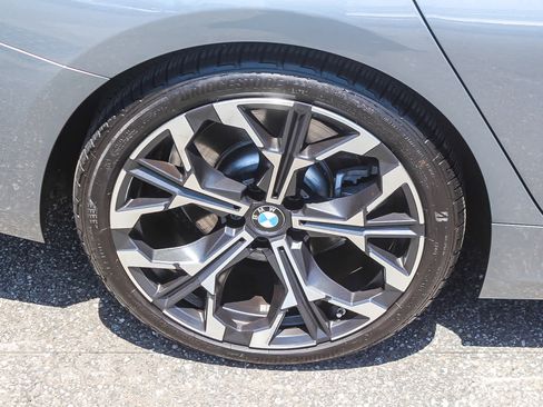 Used 2026 BMW 330i Sedan w/ Premium Package RWD image 8