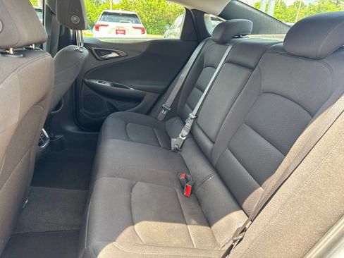 Used 2024 Chevrolet Malibu LT FWD image 24