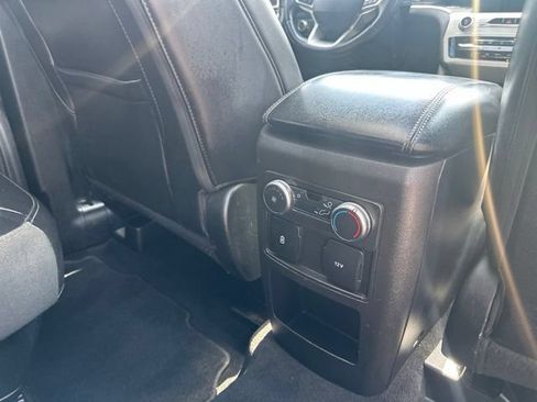 Used 2021 Ford Explorer XLT w/ Equipment Group 202A RWD image 12