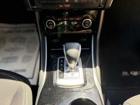 Used 2018 INFINITI QX30 image 22