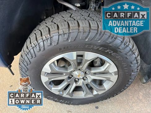 Used 2024 Chevrolet Silverado 1500 High Country w/ Z71 Off-Road Package AWD/4WD image 8