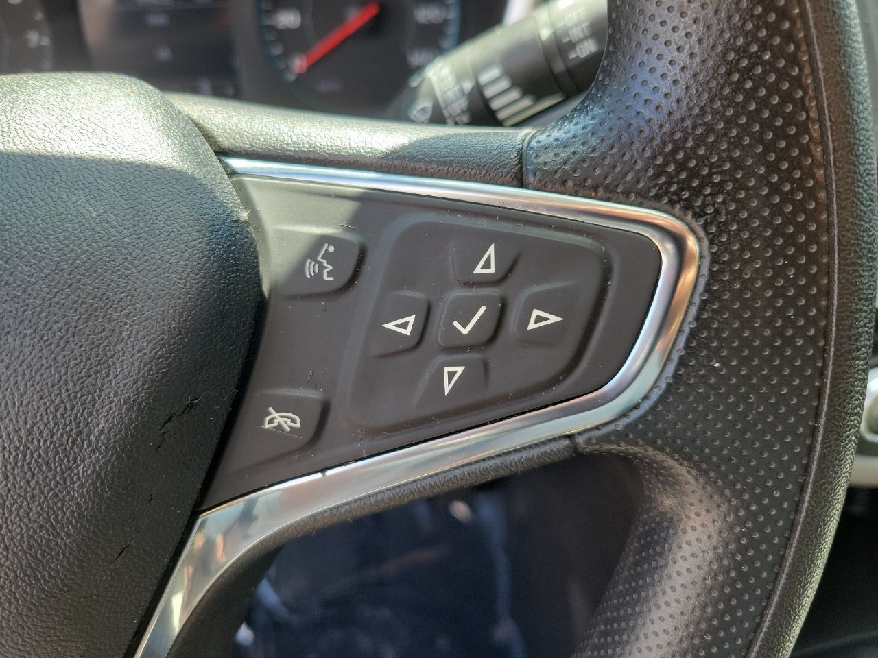 Certified 2021 Chevrolet Equinox LS w/ LS Convenience Package FWD image 19