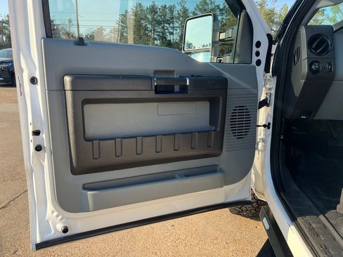 Used 2016 Ford F350 XL w/ Power Equipment Group AWD/4WD image 11