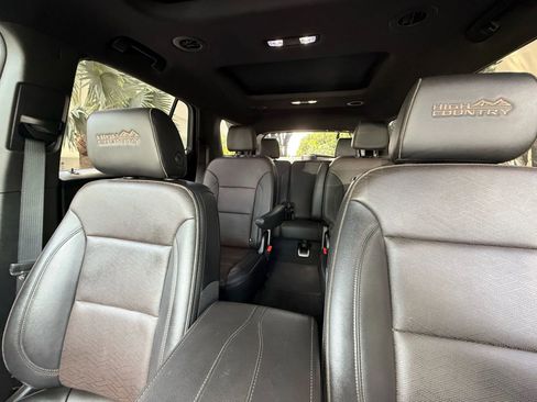 Used 2022 Chevrolet Traverse High Country image 12