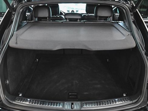 Used 2023 Porsche Macan image 39