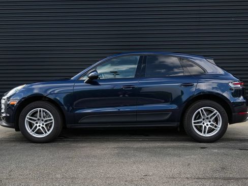 Certified 2021 Porsche Macan AWD/4WD image 2