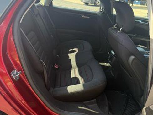 Used 2013 Ford Fusion SE image 13