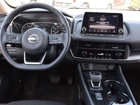 Used 2024 Nissan Rogue SV AWD/4WD image 10