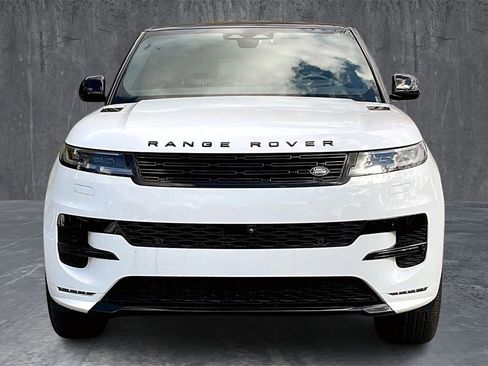 Used 2025 Land Rover Range Rover Sport Dynamic SE image 2