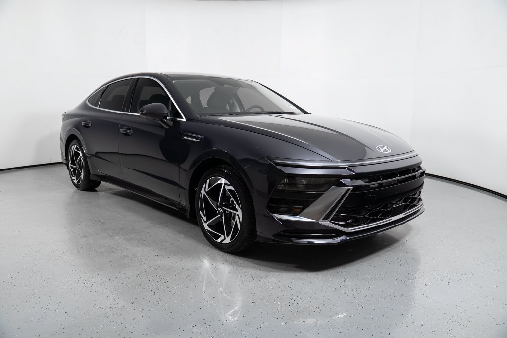 New 2026 Hyundai Sonata SEL FWD image 2