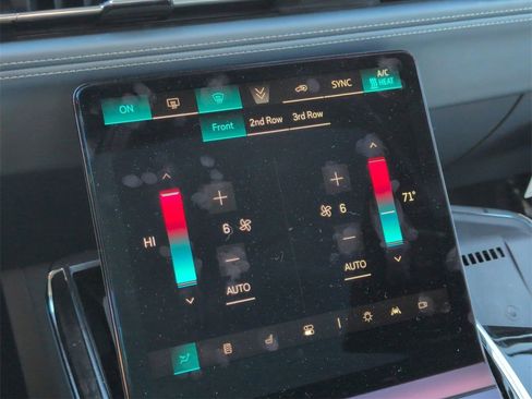 Used 2025 Cadillac Escalade IQ Luxury 2 image 13