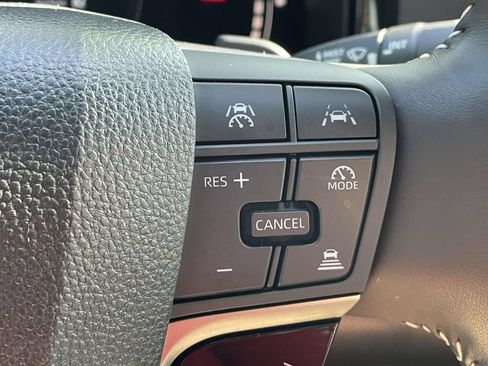 Used 2025 Toyota Camry SE w/ Convenience Package FWD image 29