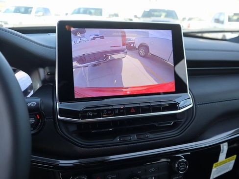 New 2026 Jeep Compass Latitude image 6