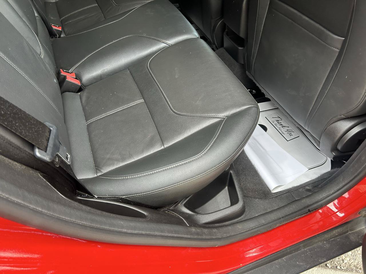 Used 2015 Ford Focus SE w/ Equipment Group 201A FWD image 11