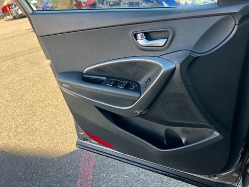Used 2018 Hyundai Santa Fe Sport 2.0T image 15