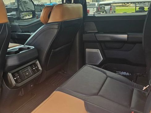 Used 2024 Ford F250 Platinum AWD/4WD image 8