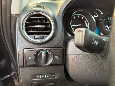 Used 2014 Chevrolet Captiva Sport LS image 18